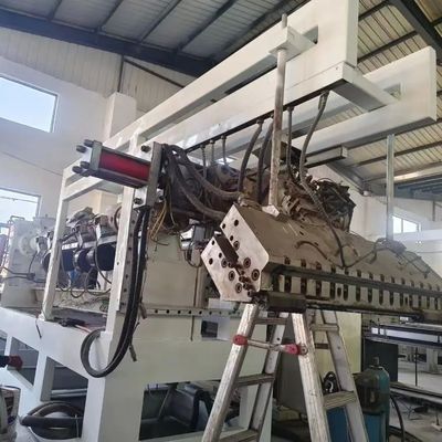 220V/380V plastikowy dwuskrętowy wytłaczacz z serwo napędowym i długością śruby 33 1