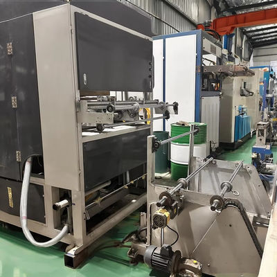 Wielofunkcyjna maszyna do formowania próżniowego produkuje produkty o średnicy 0,12 mm-2 mm
